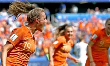 Thumbnail for article: Derksen fileert optreden Oranje Leeuwinnen: 'Niet om aan te gluren'