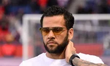 Thumbnail for article: Dani Alves vertrekt bij PSG: 'Excuses als ik niet aan de verwachtingen voldeed'