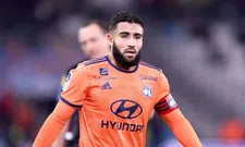 Thumbnail for article: Update: Fekir poseert met supporters en clubsjaal na aankomst in Sevilla