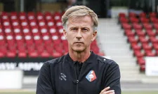 Thumbnail for article: Jonker verrast: 'Komt zo'n man in oranje pak zomaar het veld op'