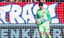 Thumbnail for article: 'Van den Brom grijpt hard in: FC Utrecht-doelman Jensen krijgt vrije dagen'