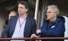 Thumbnail for article: 'Falende Ajax-directeur wordt fors betaald; verbazing over torenhoge afkoopsom'