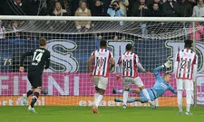 Thumbnail for article: 'Parejootje' van Pavlidis kost Willem II zege op AZ: twee late kaarten voor Boadu