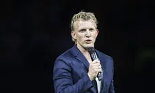 Thumbnail for article: 'Bergkamp, Kuyt, Larsson en Koeman zijn dicht bij overname van Engelse club'