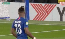 Thumbnail for article: GOAL! Batshuayi vertrekt vanop eigen helft en scoort voor Chelsea