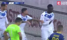 Thumbnail for article:  Balotelli vuurt bal op racistische supporters en stormt veld af in Italië 