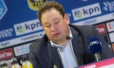 Thumbnail for article: Vitesse-captain Linssen schaart zich achter Slutsky: 'Absoluut niet op dood spoor'