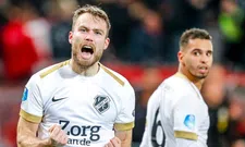 Thumbnail for article: Van de Streek versiert penalty tegen Ajax: 'Je ziet dat hij me raakt toch?'