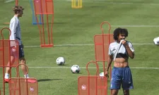 Thumbnail for article: 'Zirkzee niet meer zeker van speeltijd: Bayern-spits ongemotiveerd op training'