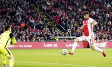 Thumbnail for article: 'Als Huntelaar een heel seizoen in de spits staat bij Ajax, maakt hij er twintig'