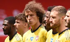 Thumbnail for article: Van Persie kritisch op 'kwetsbare' David Luiz: 'Ik zou hem proberen te pesten'