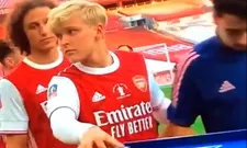 Thumbnail for article: Hilariteit in Engeland: Arsenal-talent (19) 'steelt' winnaarsmedaille FA Cup