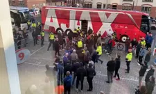 Thumbnail for article: Pissige PSV-supporters wachten bij spelersbus Ajax en bestoken Tadic