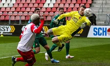 Thumbnail for article: Bijlow valt weer uit: Feyenoord-doelman aangeslagen na botsing in blessuretijd