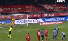 Thumbnail for article: Jong Ajax-spits Brobbey schiet penalty het stadion uit tegen Almere City