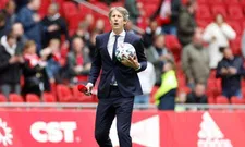 Thumbnail for article: Van der Sar gevraagd naar interesse: 'Kan dit alleen bij Ajax of United doen'