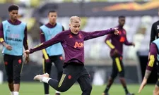 Thumbnail for article: 'Van de Beek blinkt door Ajax-opleiding uit op training en krijgt nieuwe positie'