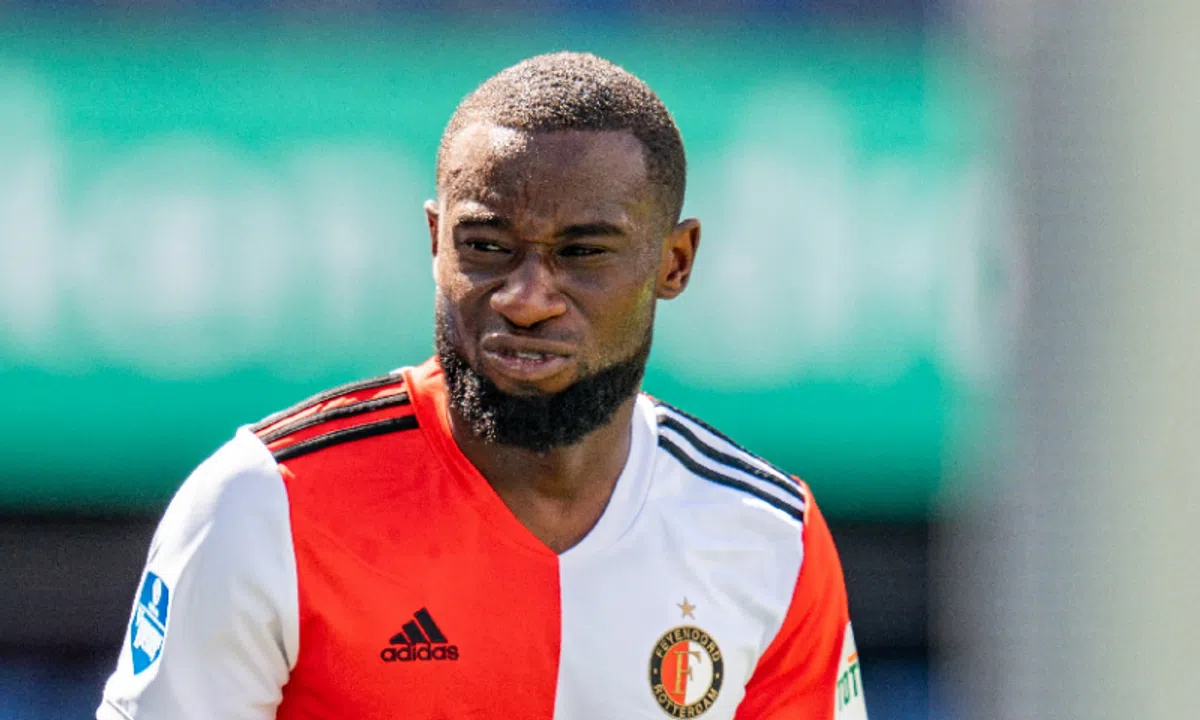 Buitenspel: Geertruida maakt Feyenoord-fans warm met cryptische post op Insta
