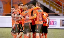 Thumbnail for article: Mühren is op schot en houdt Volendam met vier goals aan de leiding in de KKD