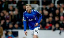 Thumbnail for article: 'United moet wel ongelooflijk goed zijn als Van de Beek geen basisplaats verovert'