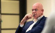 Thumbnail for article: Gerbrands wijst op Ajax-transfer Bounida: 'Dat soort bedragen betaalt PSV niet'