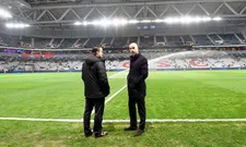 Thumbnail for article: Ten Hag ziet Ajax-terugkeer met Overmars wel zitten: 'Als Derksen het kan...'