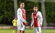 Thumbnail for article: 'Ihattaren en ik zijn goede vrienden geworden bij Ajax, binnen en buiten het veld'