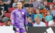 Thumbnail for article: Plotse keeperswissel bij Oranje: "Daar stond ik opeens, toen moest ik invallen"