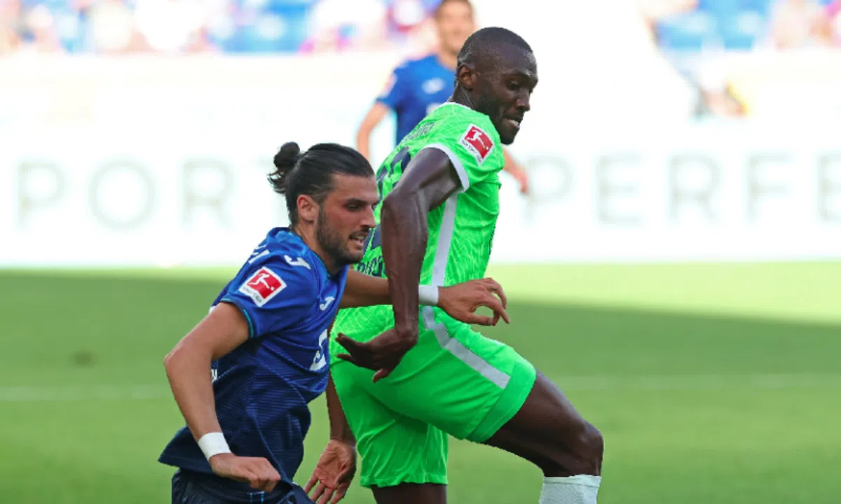 De kogel is door de kerk: Ajax presenteert Grillitsch, contract tot 2023