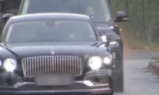 Thumbnail for article: Ronaldo meldt zich in Bentley voor eerste dag als Man United-banneling