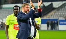 Thumbnail for article: Vanhaezebrouck geeft Visser steek: "Als je te pas en te onpas kaarten trekt ..."