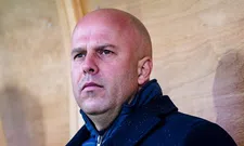 Thumbnail for article: Slot wuift transfergeruchten weg: 'Hij is volledig met zijn hoofd bij Feyenoord'
