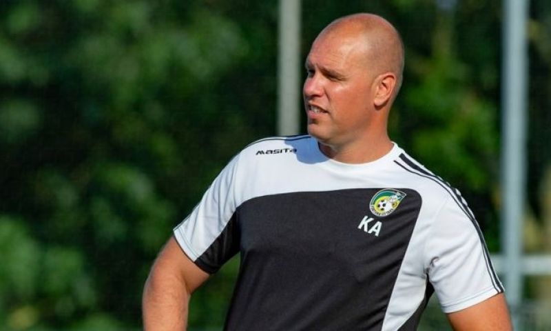 TOP Oss heeft trainer Aelbrecht ontslagen