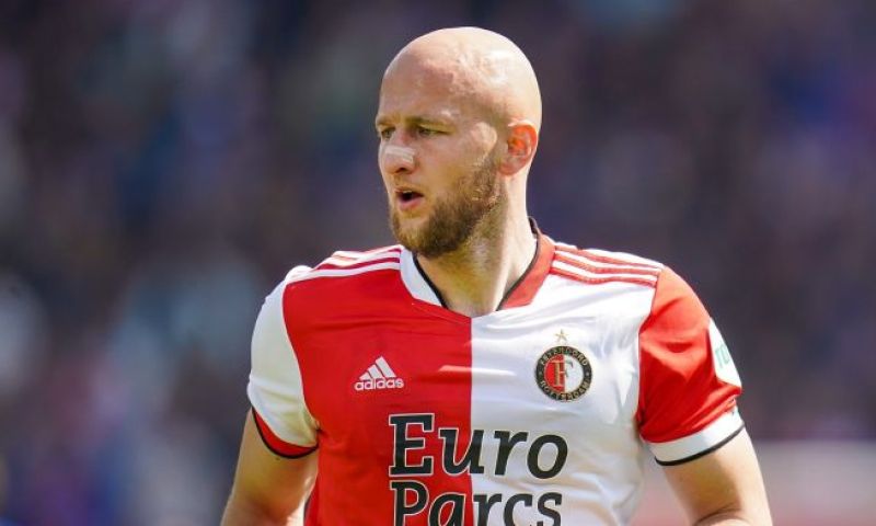 'Trauner werkt in het buitenland aan herstel, Moder op de weg terug bij Feyenoord'