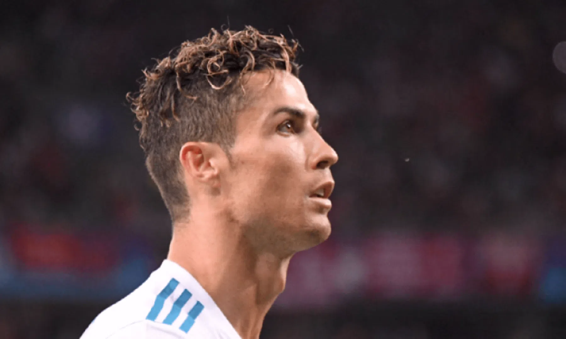 'Ronaldo-transfer op spectaculaire wijze bekendgemaakt'