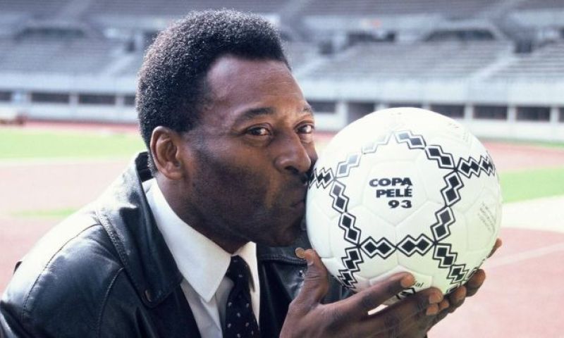 Santos organiseert de herdenkingsdienst van het icoon Pelé