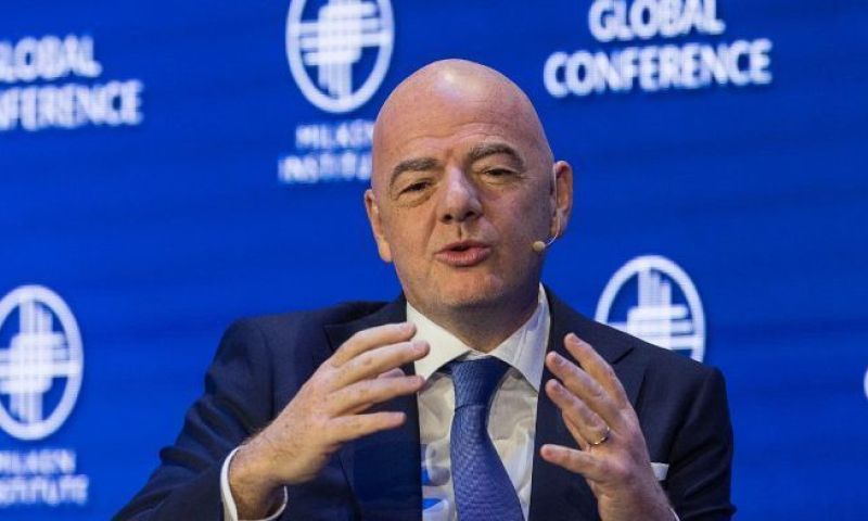 Infantino verdedigt WK voor Clubs