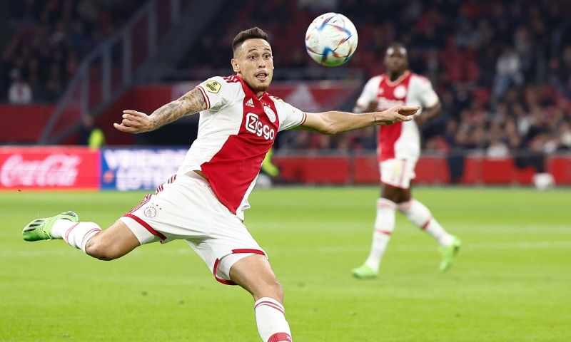 Onderhandelingen Ajax en Sevilla over Ocampos