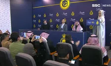 Thumbnail for article: Aparte beelden: journalisten imiteren Ronaldo tijdens persmoment bij Al Nassr