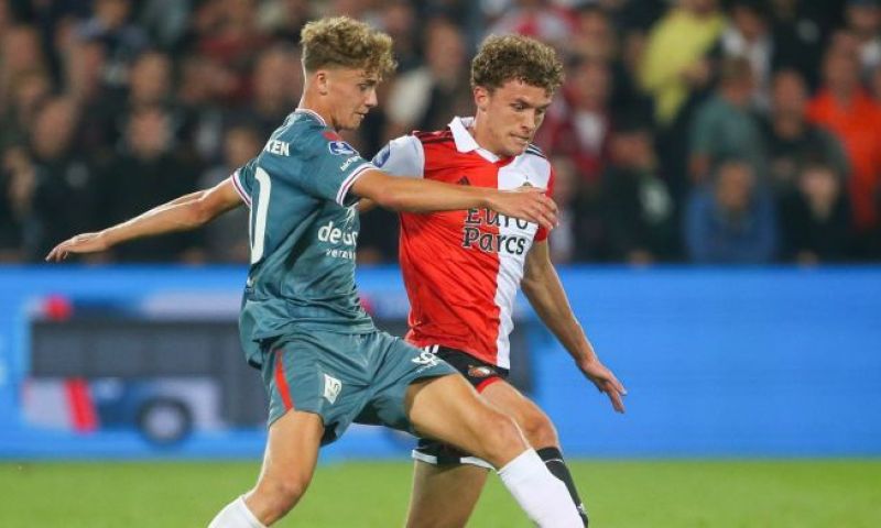 Wachten op kans bij Feyenoord: 'Niet de bedoeling dat dit mijn rol blijft'