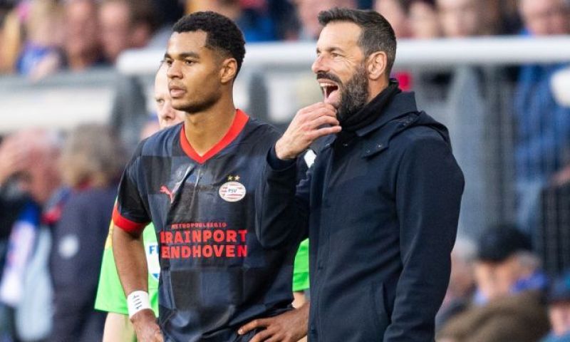 PSV steekt hand in eigen boezem na verlies: 'Gemis van Gakpo is echt geen excuus'