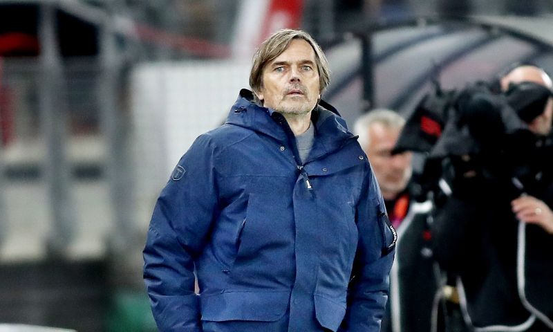 Cocu blikt vooruit op Gelderse derby