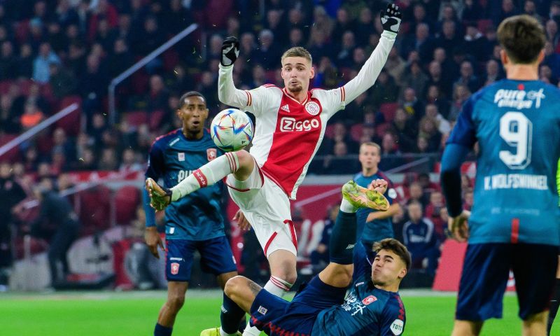 Taylor vindt dat Ajax strafschop had moeten krijgen