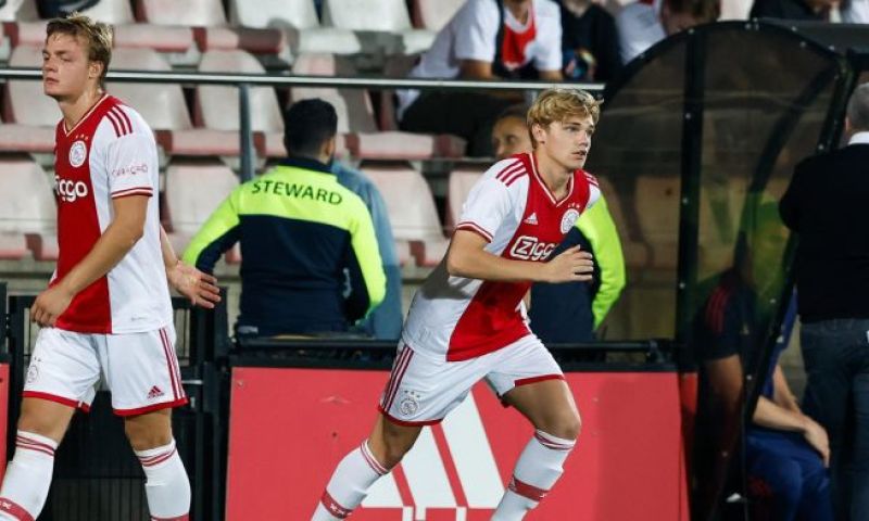 Ajax neemt verlies en zwaait teleurstellend supertalent na twee jaar weer uit