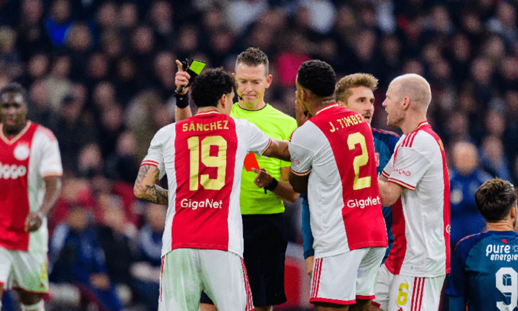 'Dit kan zo niet door bij Ajax'