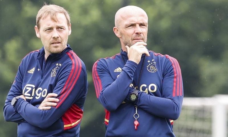 Tien kandidaten om assistent van Schreuder te worden bij Ajax