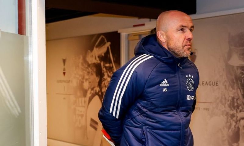 'Ajax kan zich verder blameren door buitenlandse coach te halen'