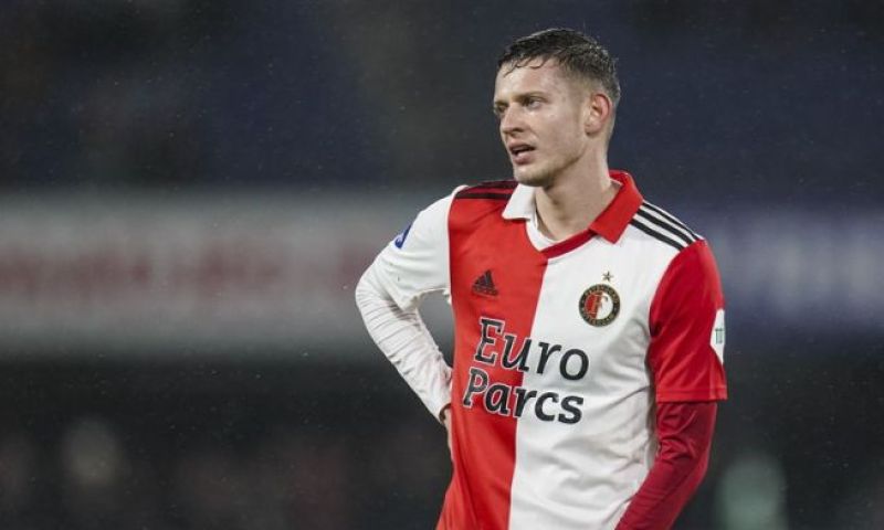 Feyenoord zonder Szymanski tegen PSV