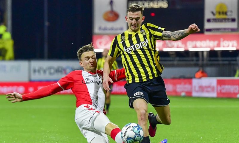 Emmen is weer niet te verslaan thuis: Vitesse morst punten