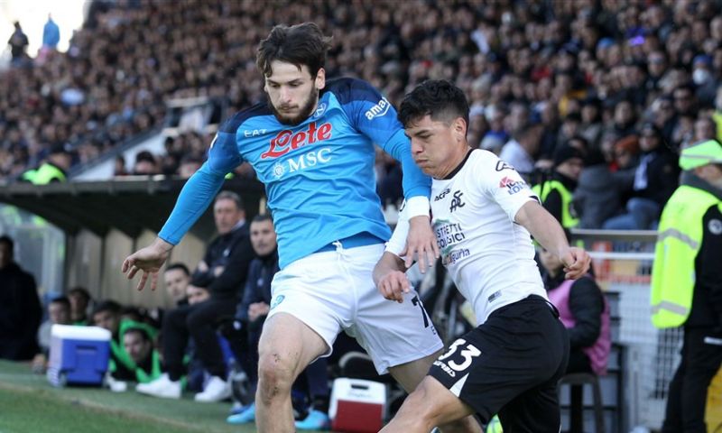 Napoli krijgt doelpunten cadeau: landstitel weer dichterbij